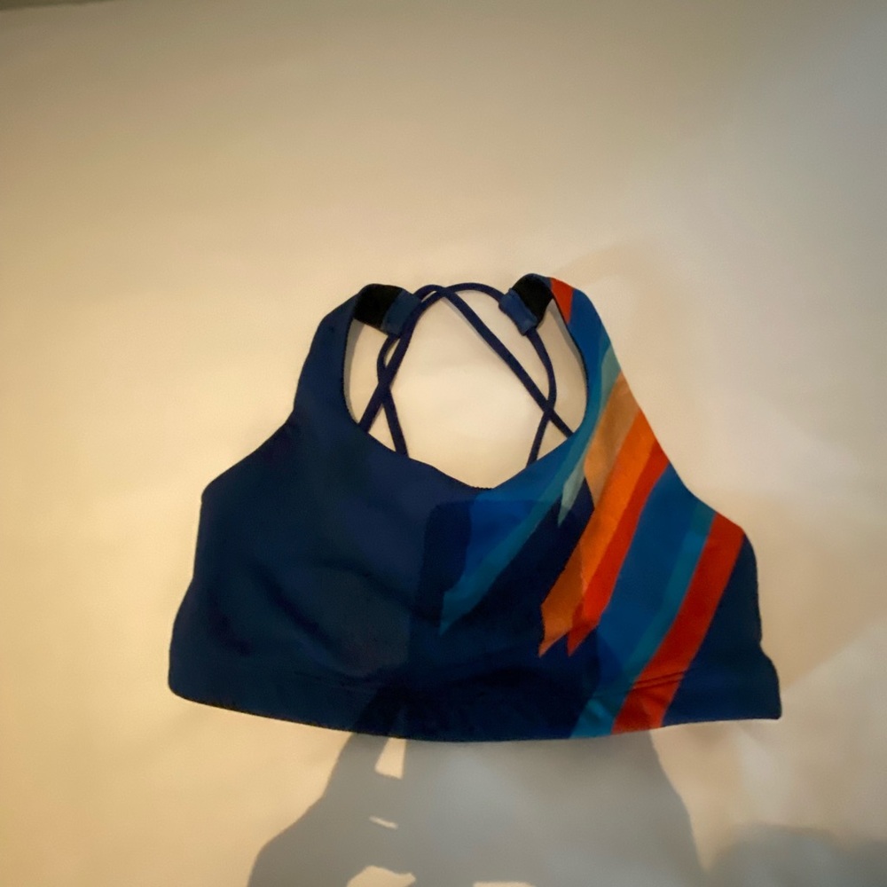 Sports bra